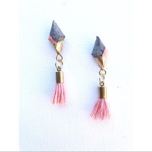 Concrete diamond tassel earring (coral)